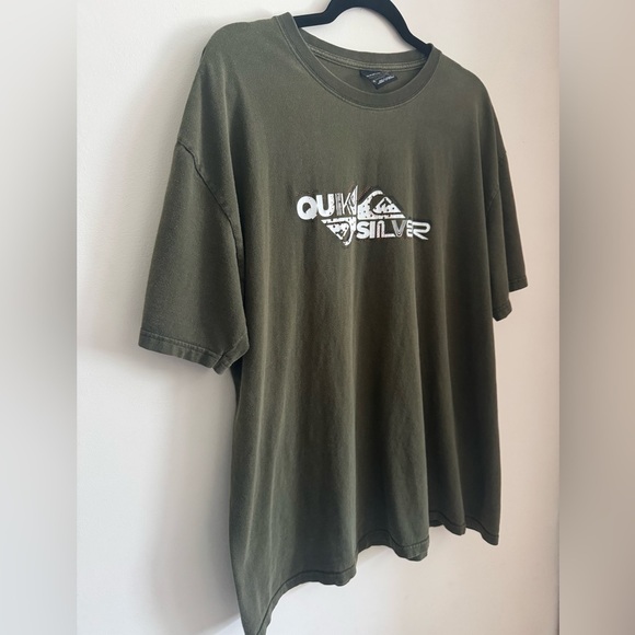 Quiksilver Men's Graphic T-shirt Size XL Olive Green Vintage Y2K Surf Skate 90s - Picture 6 of 8